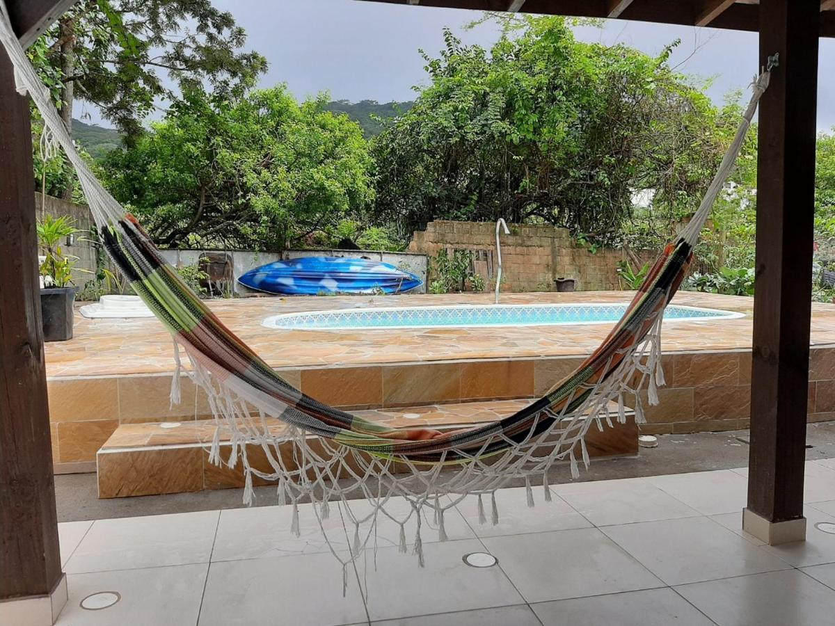 Linda Casa Piscina Natureza Holiday home Florianopolis